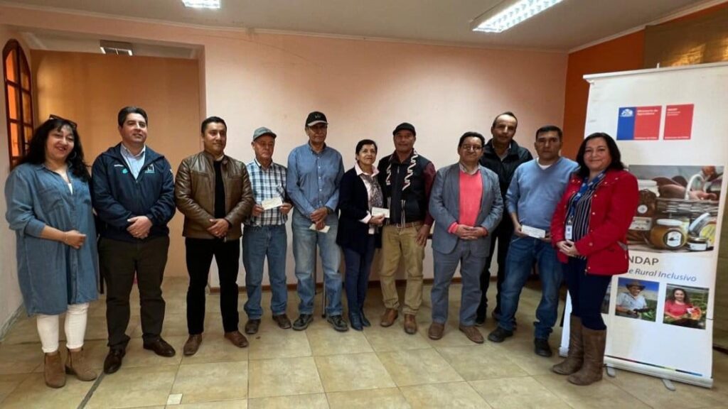 <strong>MÁS DE $20 MILLONES EN INDEMNIZACIONES RECIBIERON PEQUEÑOS PRODUCTORES DE UVA PISQUERA Y NOGALES</strong> <strong>AFECTADOS POR HELADAS</strong>