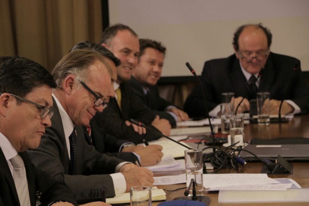 Ministro Walker presentó programa agrícola del Gobierno para los próximos 180 días a la Comisión de Agricultura de la Cámara de Diputados