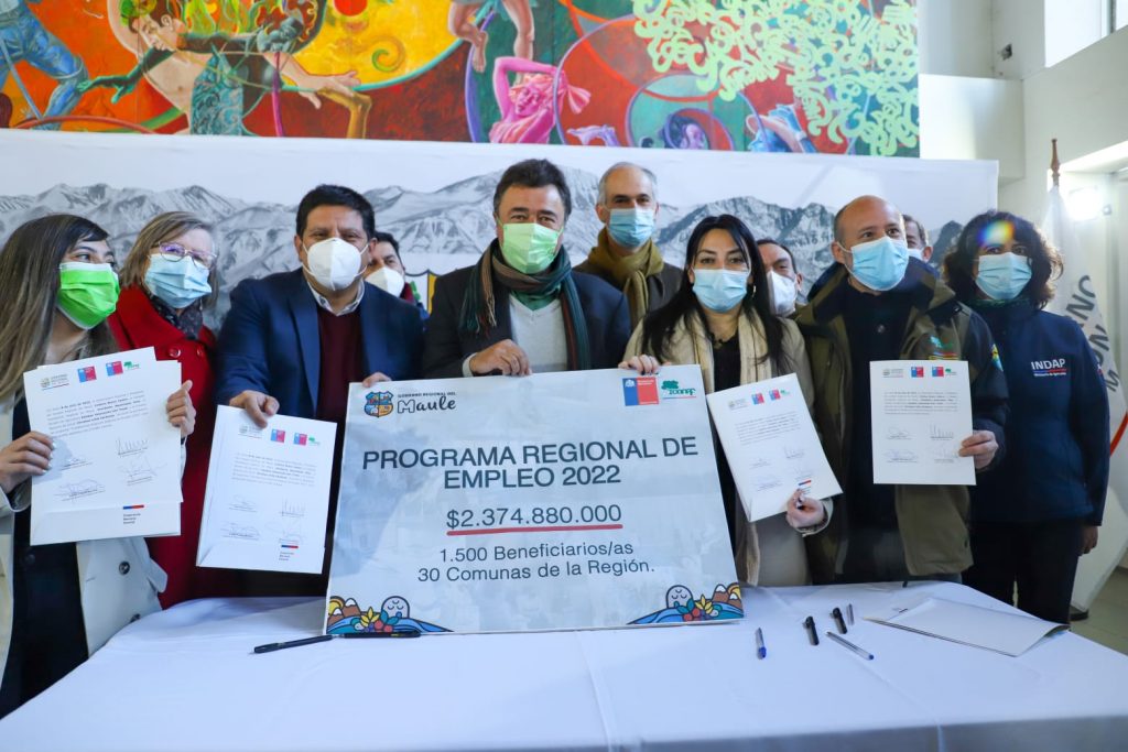 Ministro de Agricultura impulsa fuerte inversión por más de $2.300 millones para programas de empleo en la Región del Maule