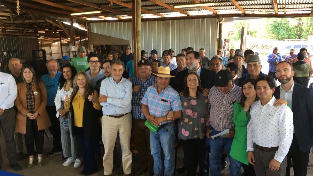 PEQUEÑOS PRODUCTORES DE TABACO DE LA ZONA CENTRAL AFECTADOS POR HELADAS RECIBEN INDEMNIZACIONES POR MÁS DE $950 MILLONES